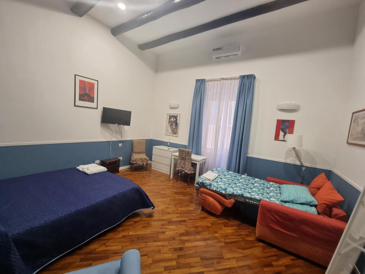 Panto' Apartment 2 Steps To Toledo Street Naples Exterior photo